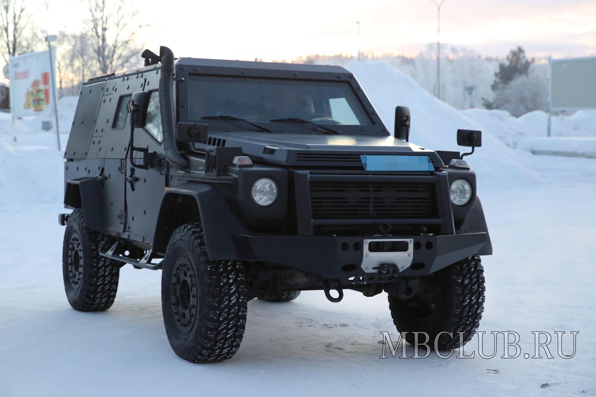 Лёгкий броневик на базе G-Class