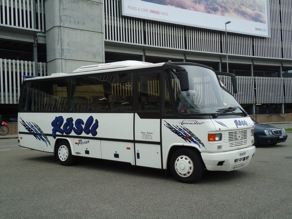 roesli-winterthur-zh-505557-mercedesauwaerter-63103.jpg