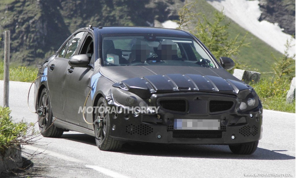 2015-mercedes-benz-c-class-spy-shots_100394609_l.jpg