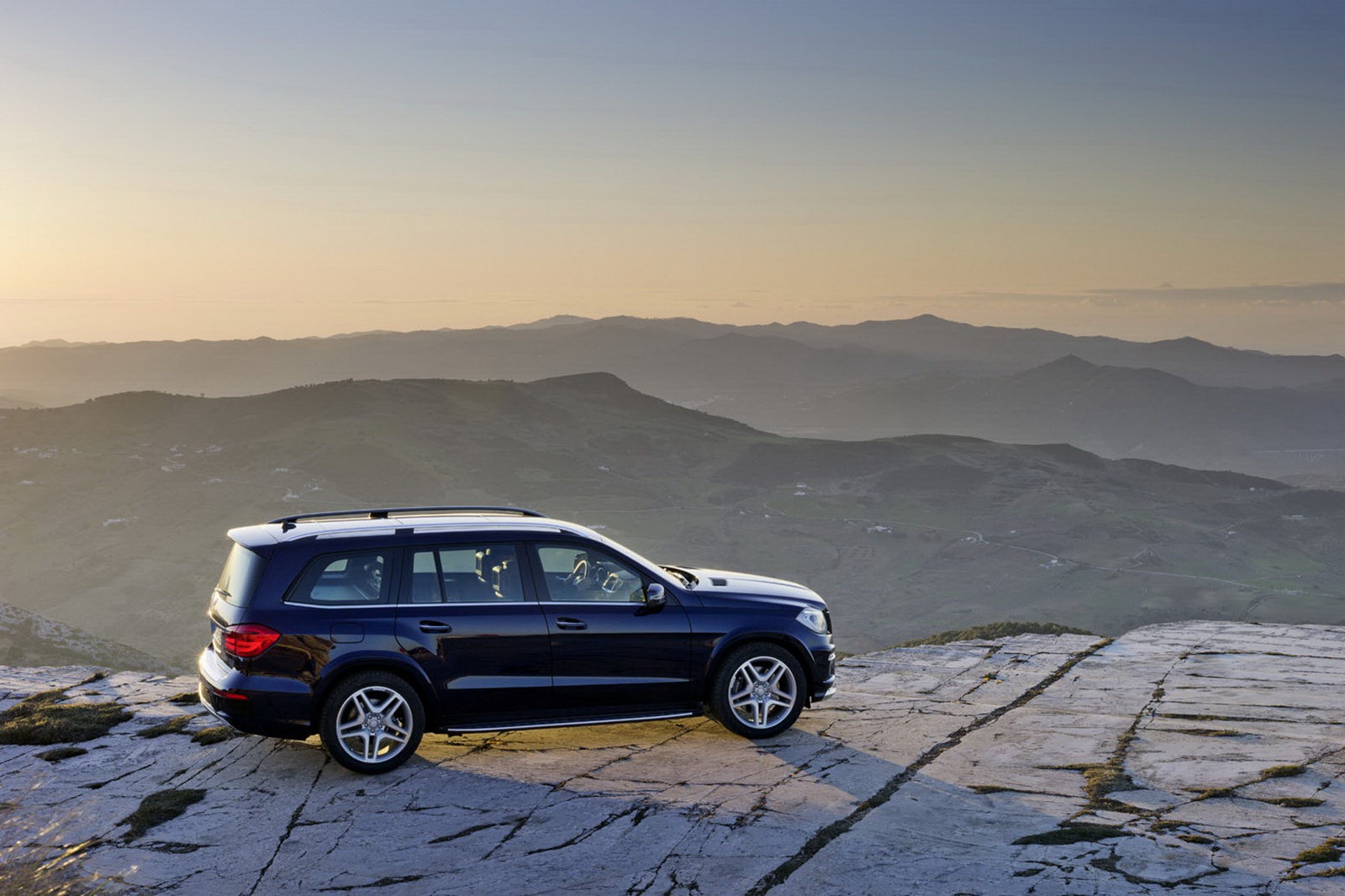 2013-Mercedes-GL-10%25255B2%25255D.jpg