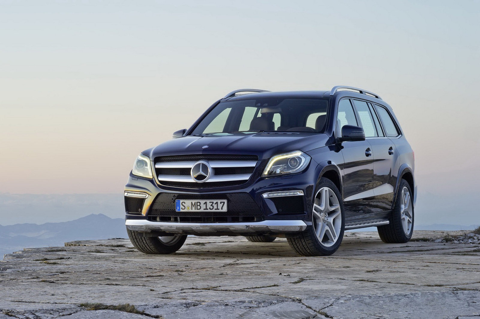 2013-Mercedes-GL-12%25255B2%25255D.jpg